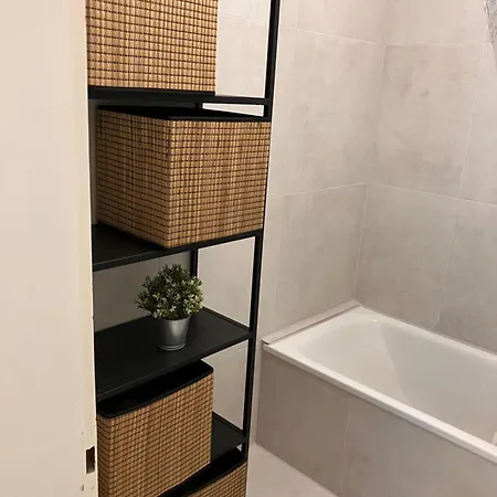 A&s Apartment *